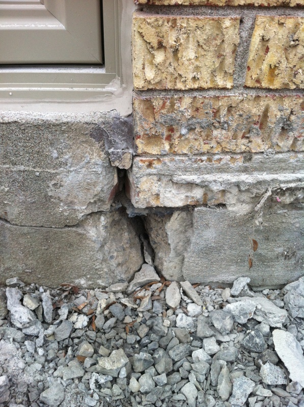 Fixing foundation cracks