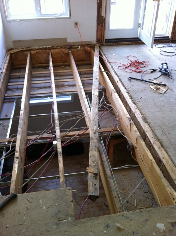 Fixing the floor beams and building up the subfloor!