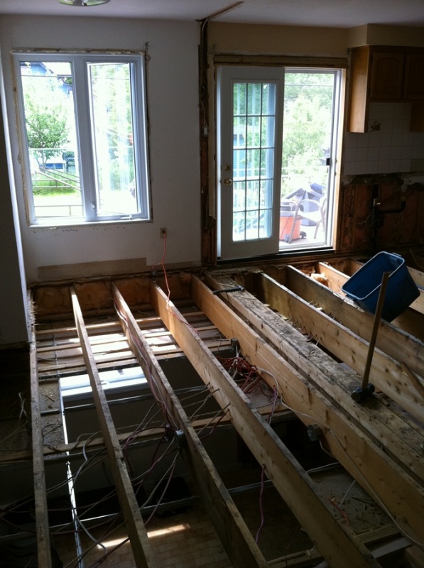 Fixing the floor beams and building up the subfloor!