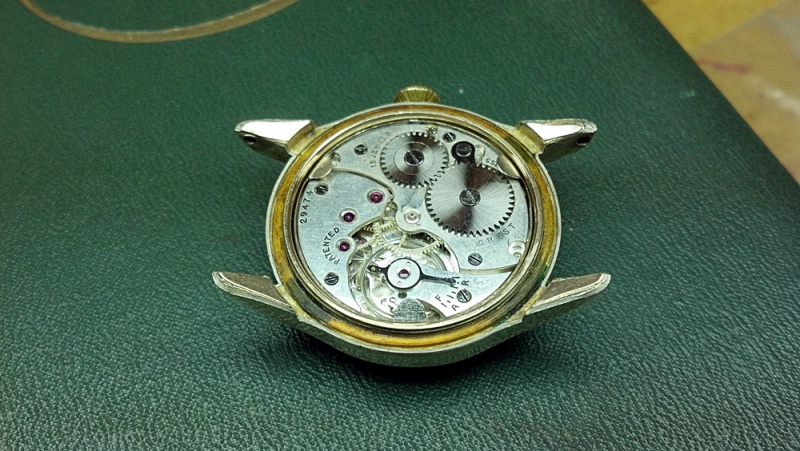 Entire movement is now cleaned, repaired and installed in to the case.